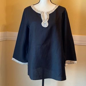 Hot in Hollywood Medium Top; EUC